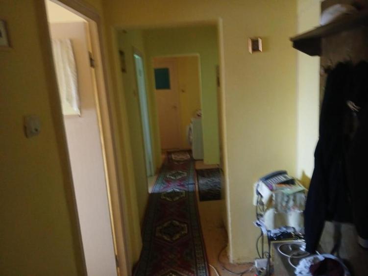 Apartament cu 3 camere în Baba Novac