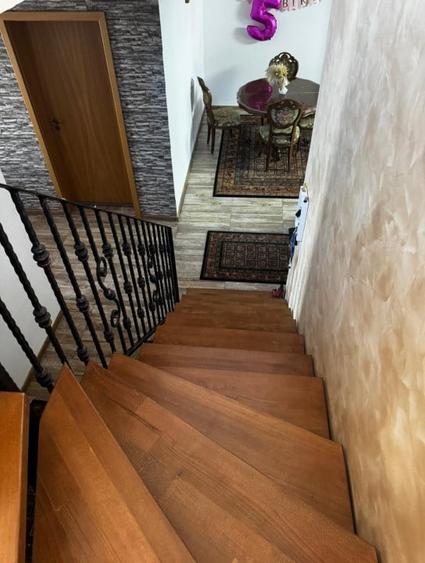 Casă individuală cu 5 camere cu Canalizare în Apahida