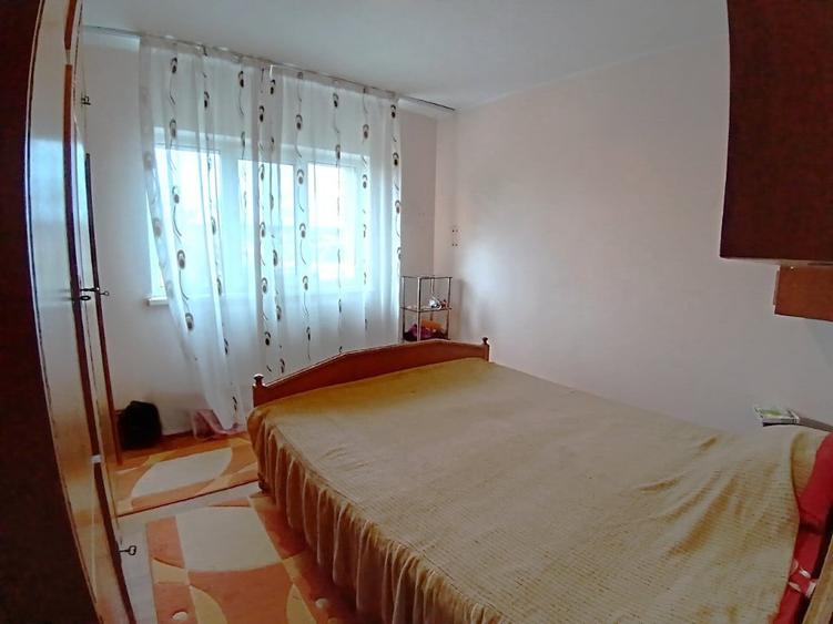 Apartament cu 2 camere decomandat în Burdujeni