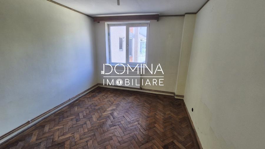Apartament cu 3 camere decomandat, mobilat în 1 Mai