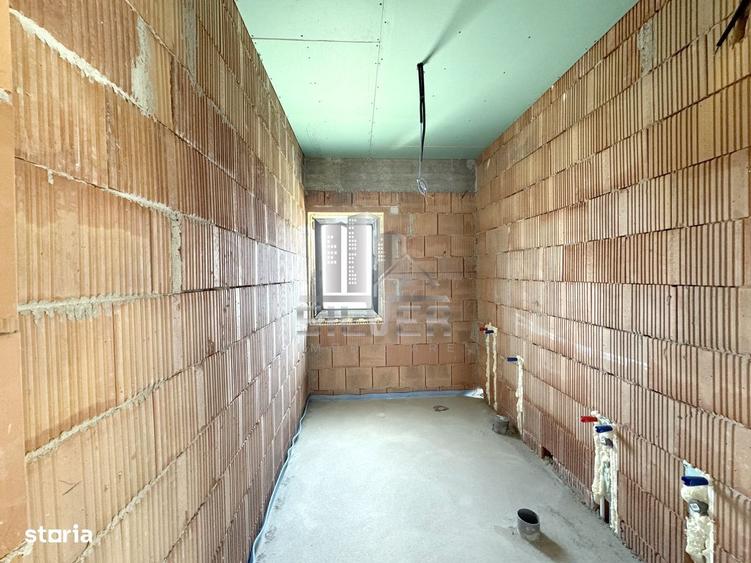 Casa in curs de construire/Teren 450 mp/VANZARE PF. - 14