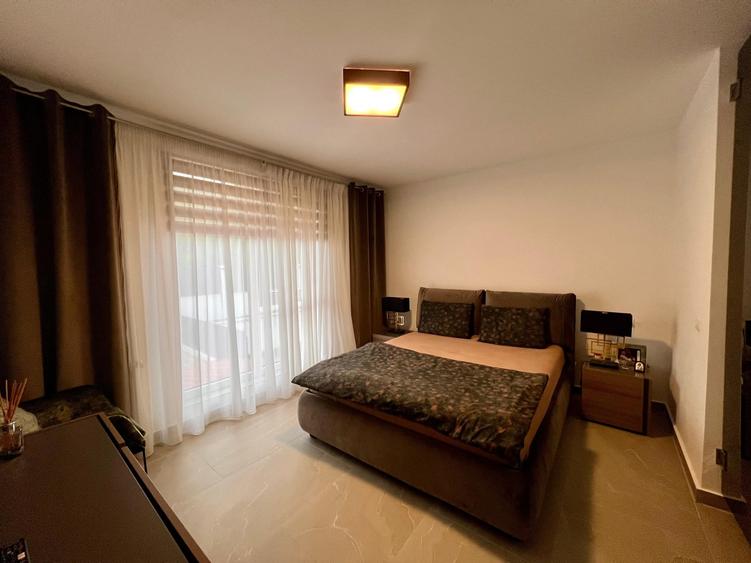 Duplex cu 4 camere cu Canalizare în Dezmir