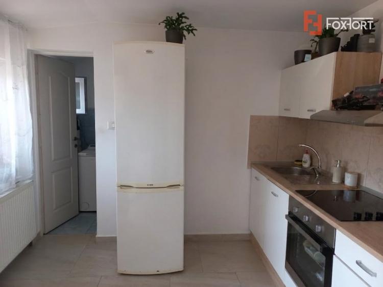 Casă individuală cu 5 camere cu Canalizare în Kuncz