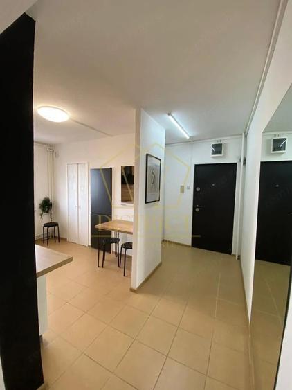 Apartament cu 3 camere semidecomandat în Take Ionescu