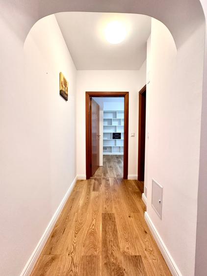 Apartament cu 3 camere decomandat în Calea Călărașilor