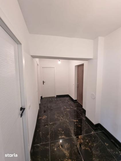 Apartament cu 2 camere decomandat în Calea București