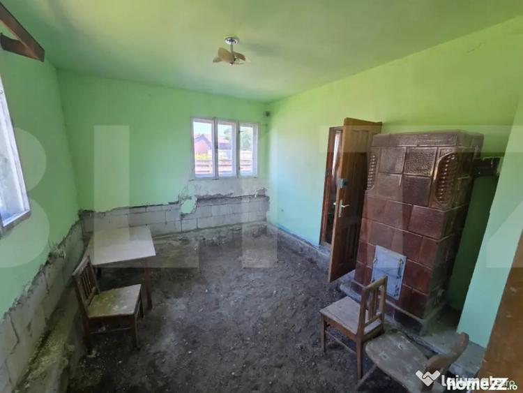 Casă cu 3 camere cu Teren 1856 Mp în Central
