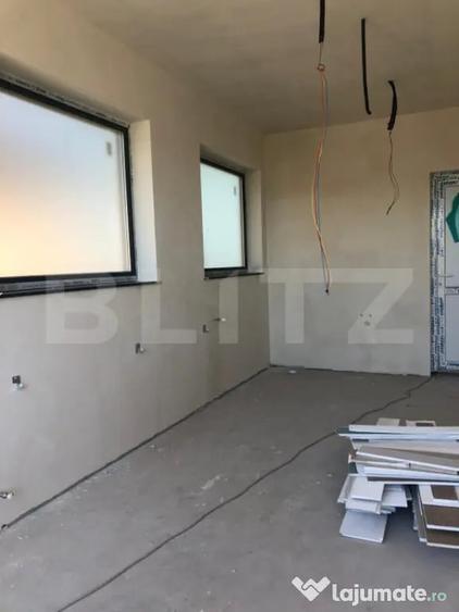 Casă cu 3 camere cu Teren 610 Mp în Cristian