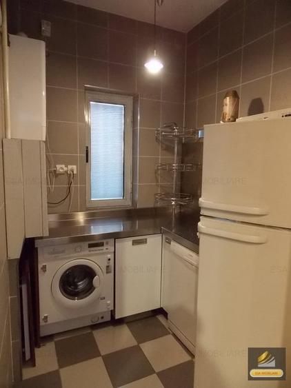 Apartament cu 3 camere decomandat, mobilat în Aviatorilor