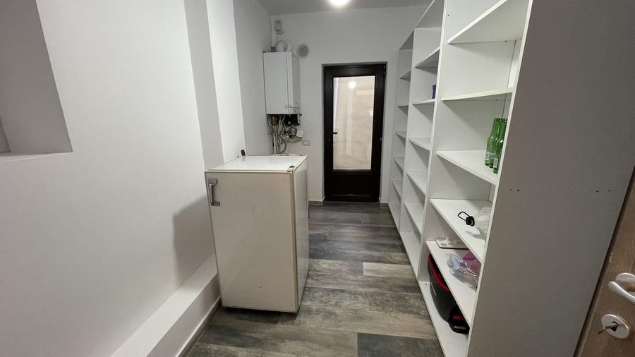 Casă individuală cu 5 camere cu Canalizare în Săcălaz