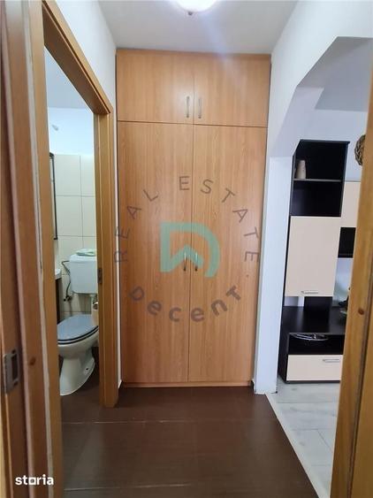 Apartament cu 2 camere semidecomandat în Florilor