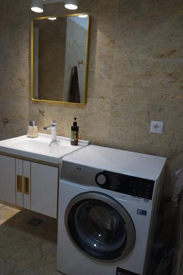 Apartament cu 2 camere decomandat în Turnișor