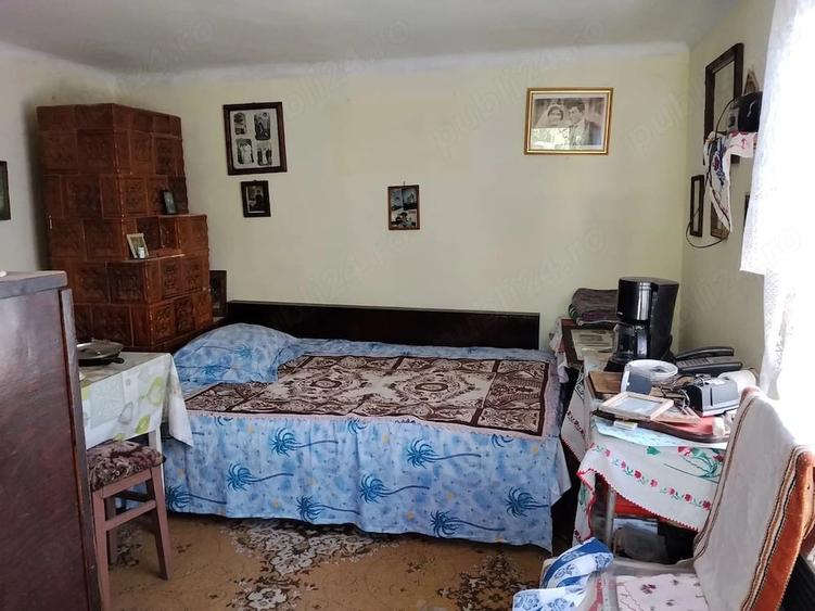 Casă cu Teren 558 Mp în Ișalnița