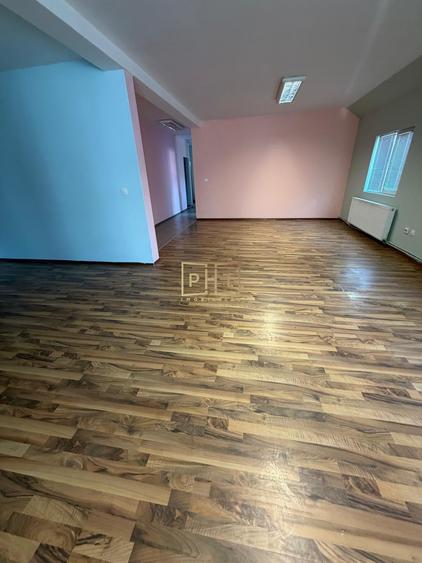Spațiu comercial, de 180 mp, în Florești