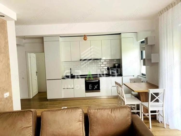 Apartament cu 3 camere semidecomandat în Grigorescu