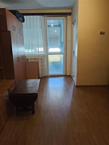 Garsoniera Etaj 3, Mobilata si Utilata, Hipodrom - Capatul lui 2 - 2