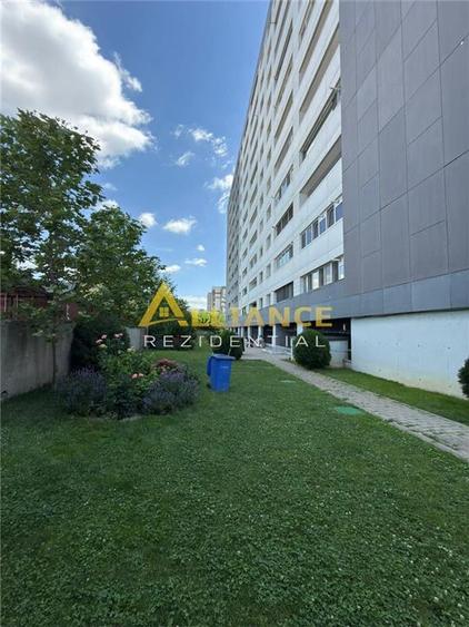 Apartament cu 2 camere decomandat în Metalurgiei