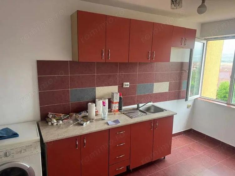 Apartament cu 3 camere decomandat în Sângeorgiu de Mureș