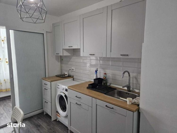 Apartament cu 3 camere decomandat în Alexandru cel Bun