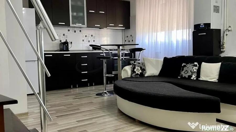 Apartament cu 3 camere decomandat în Colentina