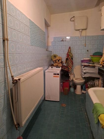 Casă individuală cu 5 camere cu Canalizare în Cișmigiu