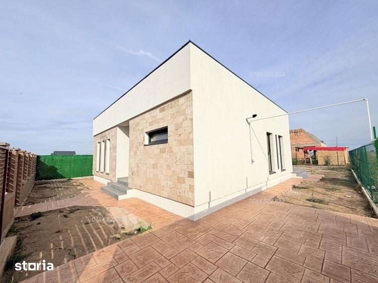 Casă cu 3 camere decomandat cu Teren 354 Mp în Berceni