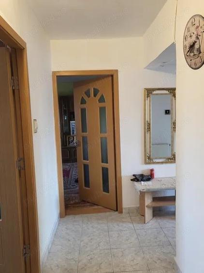 Apartament cu 3 camere decomandat în Dorohoi