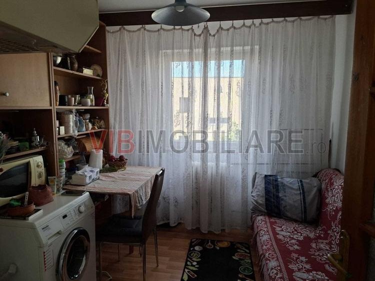 Garsonieră decomandată în Buziașului