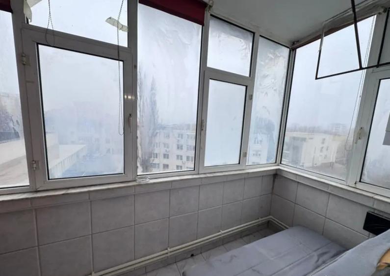 Apartament cu 3 camere decomandat, mobilat în Tomis III