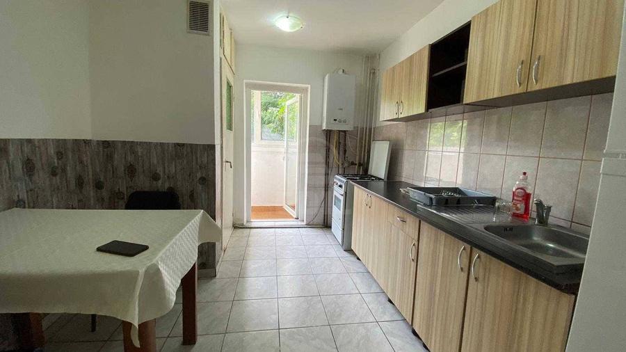 Apartament cu 3 camere decomandat în Gheorgheni