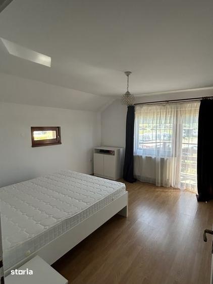 Casă cu 4 camere cu Teren 180 Mp în Florești