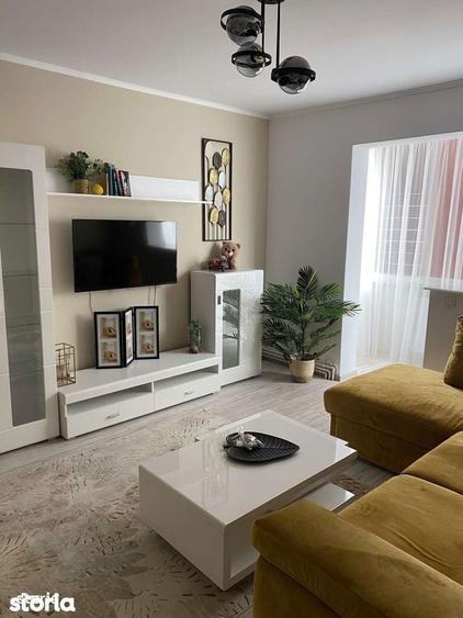 Apartament cu 3 camere, mobilat în Sub Arini
