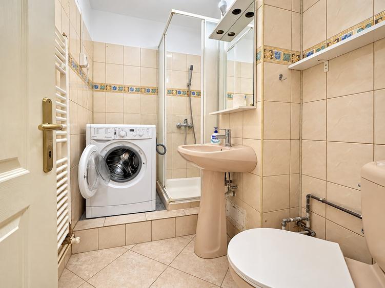 Garsonieră decomandată în Platoul Izvor
