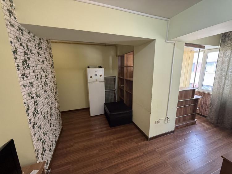 Garsonieră decomandată, mobilată în Tomis Nord
