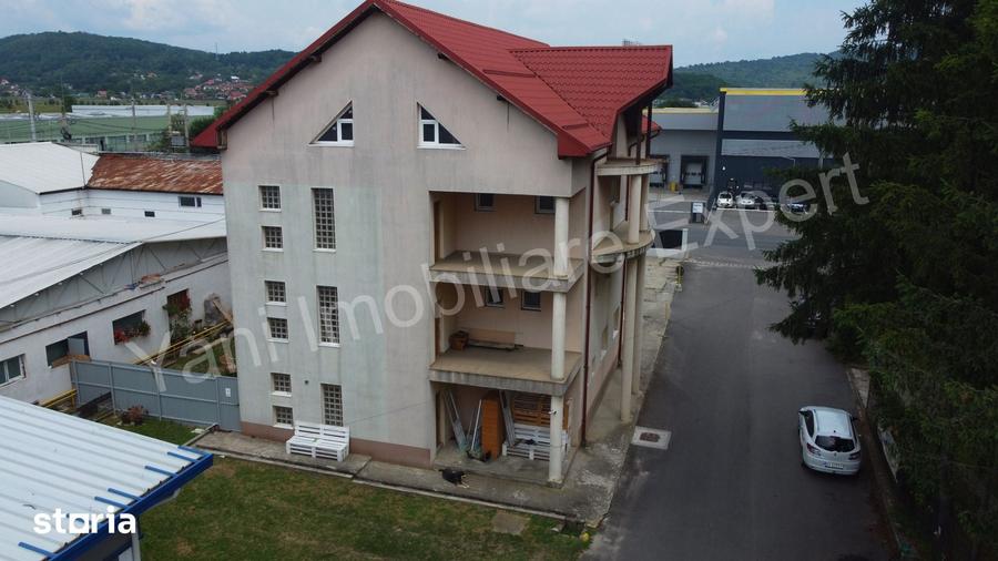 Spațiu comercial, de 630 mp, în Central