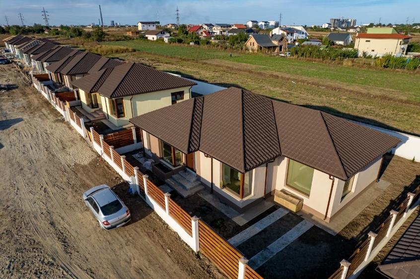 Teren Construcții intravilan de 400 mp, în Agigea