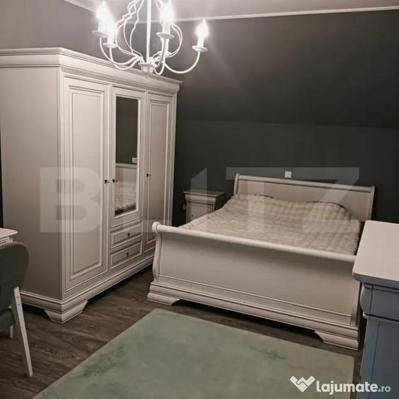 Casă cu 5 camere cu Teren 1280 Mp în Central