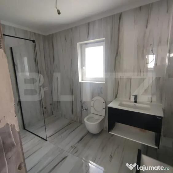Casă cu 4 camere cu Teren 430 Mp în Valea Adâncă