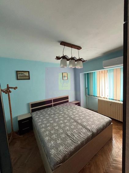Apartament cu 3 camere decomandat în Decebal