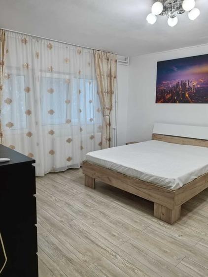 Garsonieră decomandată în Mihai Bravu