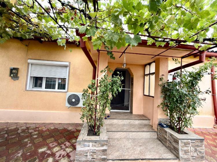 Casă individuală cu 3 camere cu Teren 305 Mp în Central