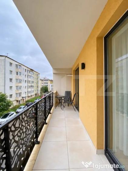 Apartament cu 2 camere semidecomandat, mobilat în Central