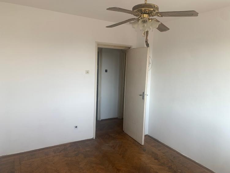 Apartament cu 2 camere semidecomandat în Gara de Nord