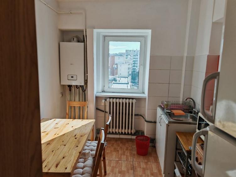 Apartament cu 3 camere decomandat în Păcurari