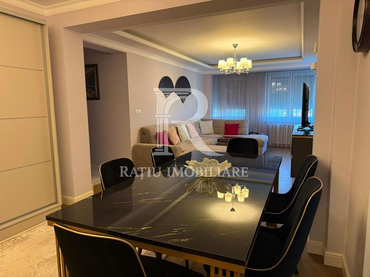 Apartament cu 3 camere decomandat, mobilat în Centru Civic