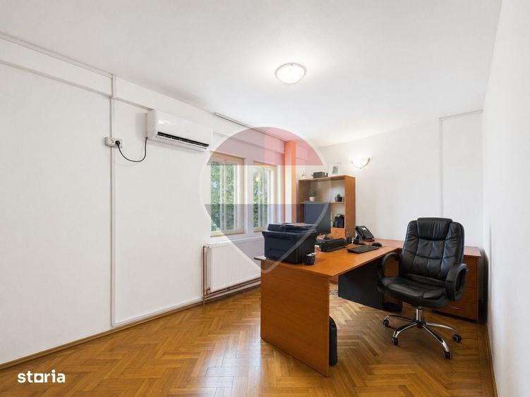 Casă cu 4 camere în Gara de Nord