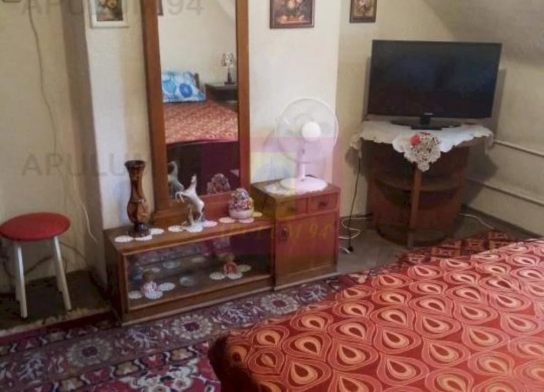 Apartament cu 6 camere decomandat în Plevnei