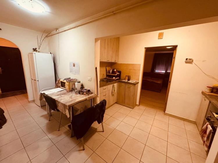 Apartament cu 2 camere decomandat în Mărăței
