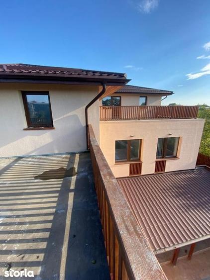 Casă cu 5 camere cu Teren 617 Mp în Snagov