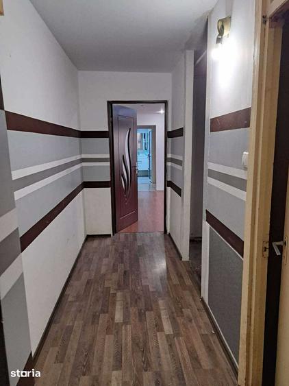 Apartament cu 2 camere semidecomandat în Micro 16
